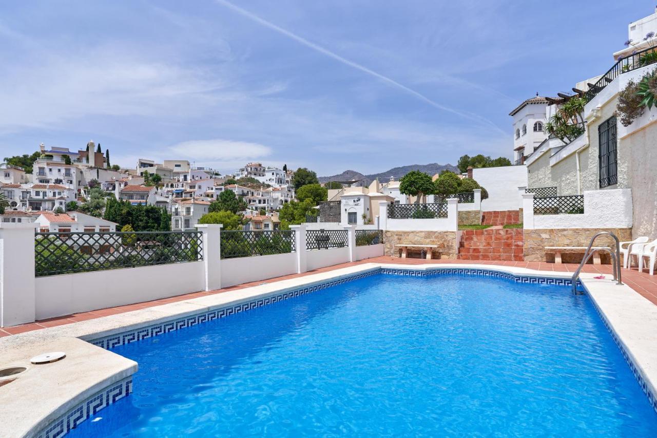 One Bedroom Penthouse Nerja Exteriör bild