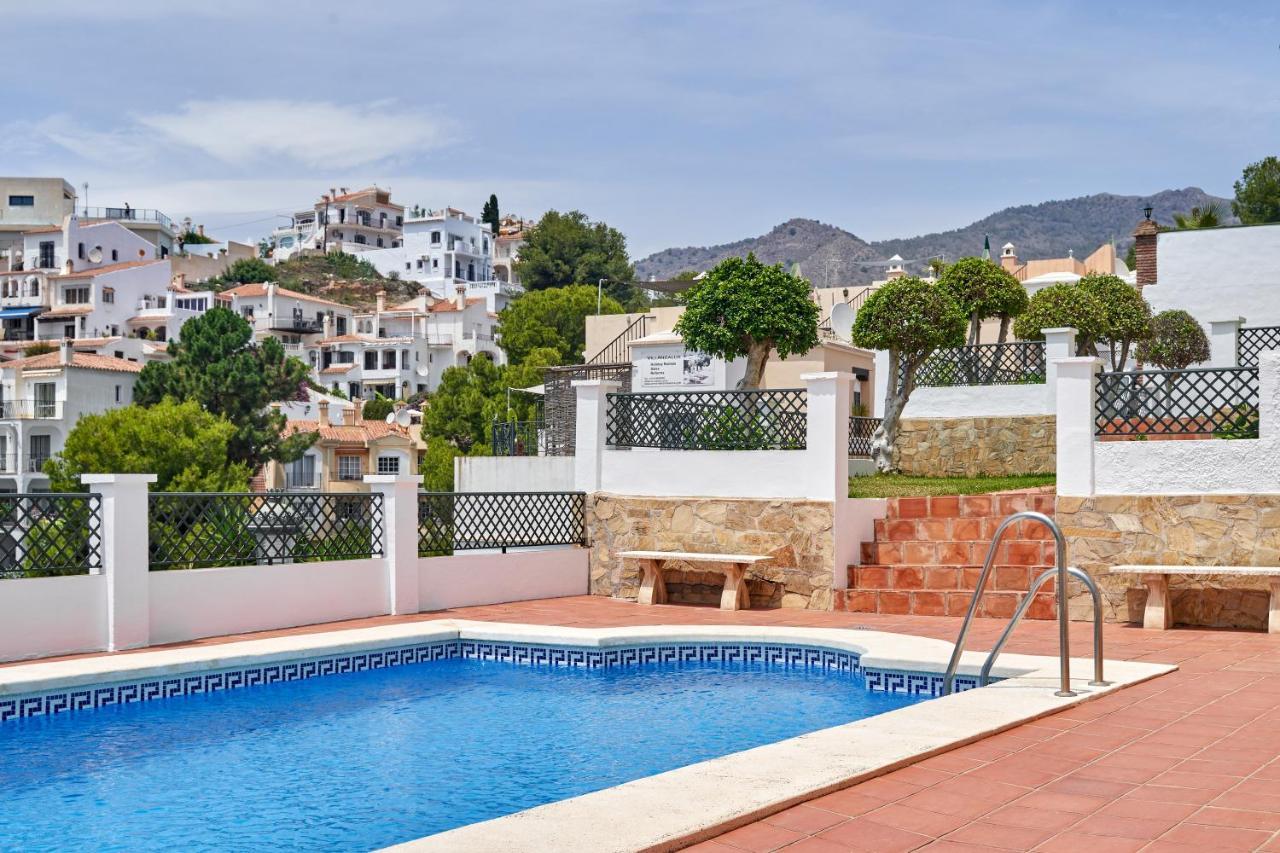 One Bedroom Penthouse Nerja Exteriör bild